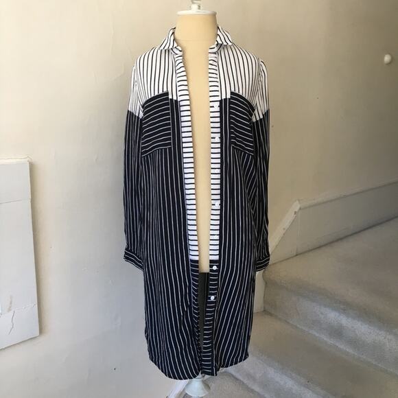 DO+BE long Striped black and white button top - Picture 1 of 6